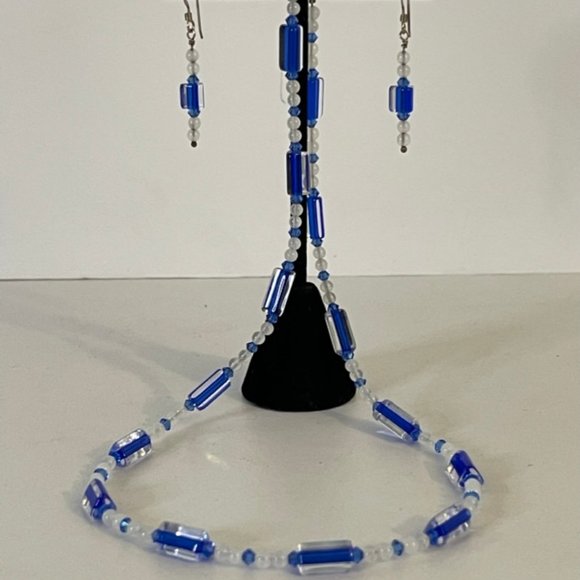 Beautiful Beaded 18" Necklace and 1"Dangle Earring Set-Blue, White, Clear Beads - Picture 2 of 7